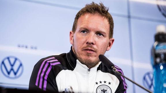 Sportschau - Nagelsmann - 'werden Auf Jeden Fall Nicht Zehn Spieler Tauschen'