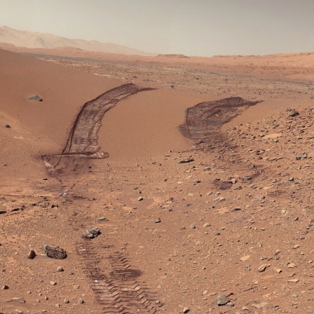 Spuren von &#034;Opportunity&#034;, dem am längsten laufenden Rover der Nasa auf dem Mars, sind auf dem roten Planeten zu sehen. 2019, gut 15 Jahre nach seiner Landung auf dem Mars, wurde die Mission von &#034;Opportunity&#034; von der US-Raumfahrtbehörde NASA offiziell für beendet erklärt, weil es seit Monaten kein Lebenszeichen mehr von dem Roboter gab.