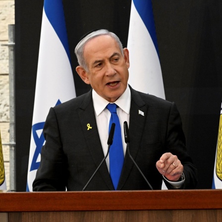 Der israelische Premierminister Benjamin Netanjahu spricht bei einer Zeremonie anlässlich des «Gedenktages für die Gefallenen der israelischen Kriege und die Opfer des Terrorismus» in Yad LeBanim.