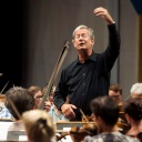 Johne Eliot Gardiner leitet während einer Probe das Orchester " The English Baroque Soloists"