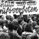 Betroffene des Radikalenerlasses und der Berufsverbote demonstrierten am 10.6.1972 in Bielefeld gegen die Berufsverbote.