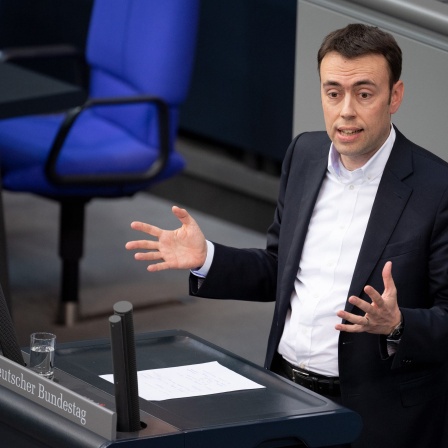 Berlin: Nils Schmid (SPD), Abgeordneter, spricht im Bundestag