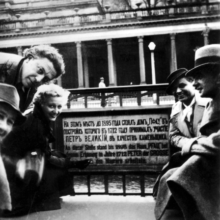 Nezval, André Breton, Jacqueline Breton (Lamba) und Toyen, 1939.