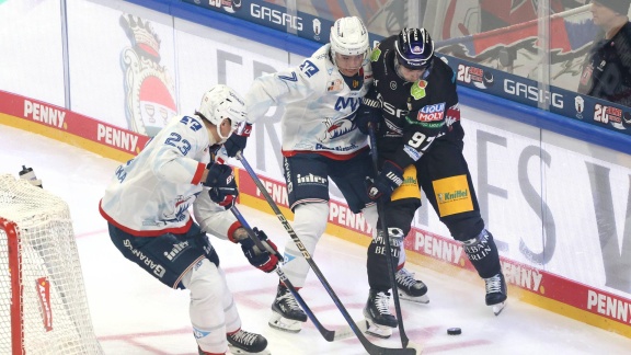 Sportschau - Berliner Eisbären Gewinnen Deutlich Gegen Mannheimer Adler