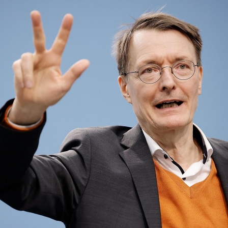 Minister Lauterbach im Interview: Das Ende der "deutschen Lösung" im Gesundheitswesen