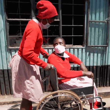 Mildred ist 13 Jahre alt und lebt in Nairobi