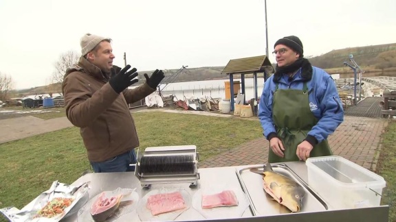 Live Nach Neun - Weihnachtskarpfen - Nachhaltig Und Fangfrisch