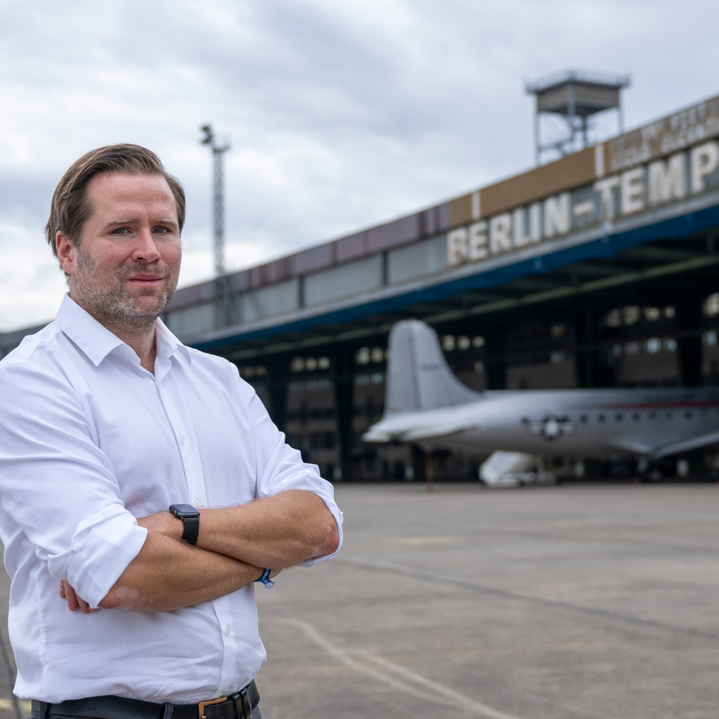 Berlin Und Brandenburg · 100 Jahre Flughafen Tempelhof: Erst Feiern ...