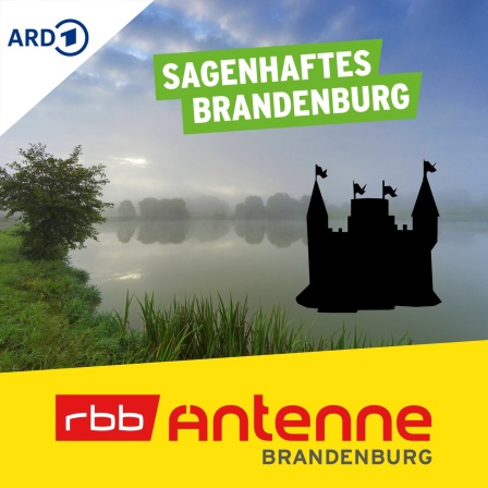Sagenhaftes Brandenburg: Landschaft mit See im Nebel, Silhouette eines Schoss', Foto: imago images / blickwinkel; Antenne Brandenburg