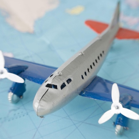 Detail eines Spielzeug-Flugzeugs.