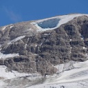 Blick auf den Gletscher Punta Rocca in der Nähe von Canazei in den italienischen Alpen. (Bild: dpa)