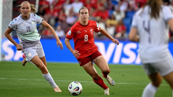 Coverbild Deutschland / Giulia Gwinn