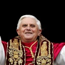 Papst Benedikt und der pädophile Wiederholungstäter - Die schleppende Aufarbeitung von Missbrauch in der katholischen Kirche