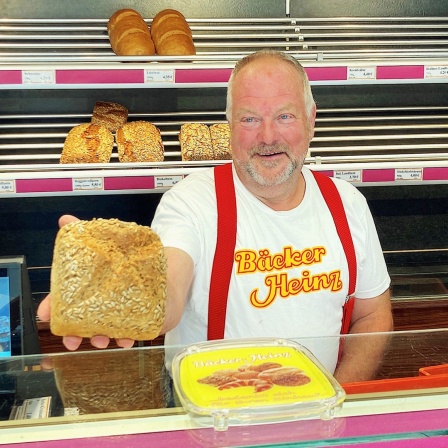 Bäcker Heinz Hintelmann ist der Chef von "Bäcker Heinz" mit 5 Filialen in den Vierlanden und in Wentorf.