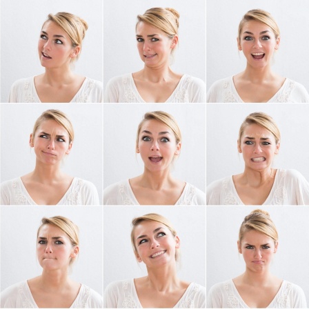Im Gesicht einer jungen Frau spiegeln sich verschiedene Emotionen (Bildcollage): Nur sechs Basis-Emotionen? Forscher*innen sagen heute, dass es weit mehr gibt als Angst, Ekel, Trauer, Ärger, Überraschung und Freude. Wie und was wir fühlen, hängt von Situation und Individuum ab.