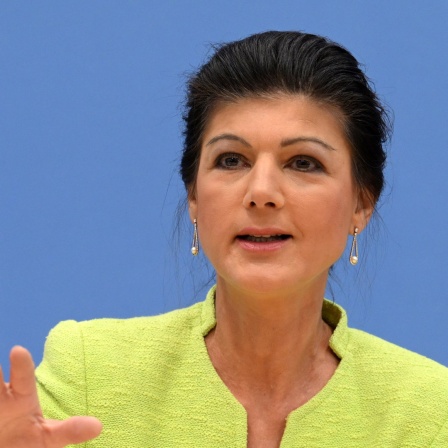 Sahra Wagenknecht spricht über die Gründung des Vereins Bündnis Sahra Wagenknecht - Für Vernunft und Gerechtigkeit