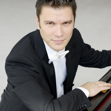 Interview mit dem Dirigenten Enrico Calesso