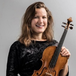 Sophie Rasmussen, Viola