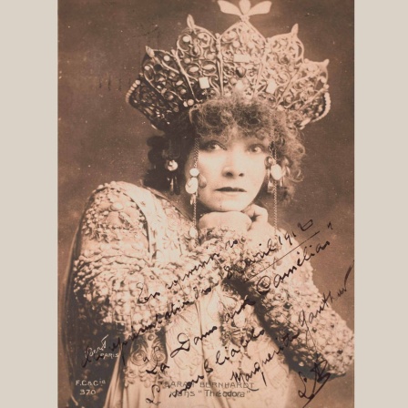 Sarah Bernhardt in der  Rolle der "Theodora" im gleichnamigen Stück von Victorien Sardou
