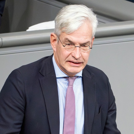 Unions-Fraktionsvize Mathias Middelberg bei einer Rede im Bundestag.