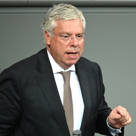 Der CDU-Bundestagsabgeordnete und außenpolitische Sprecher Jürgen Hardt im Bundestag