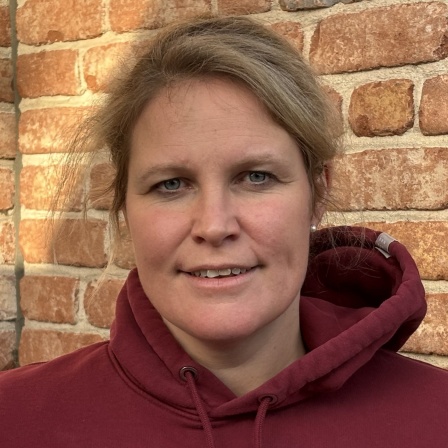 Die Landwirtin Urte Schult-Möllgaard blickt in die Kamera.