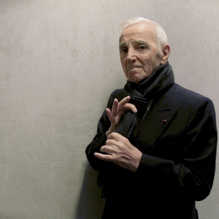 Portrait du chanteur Charles Aznavour