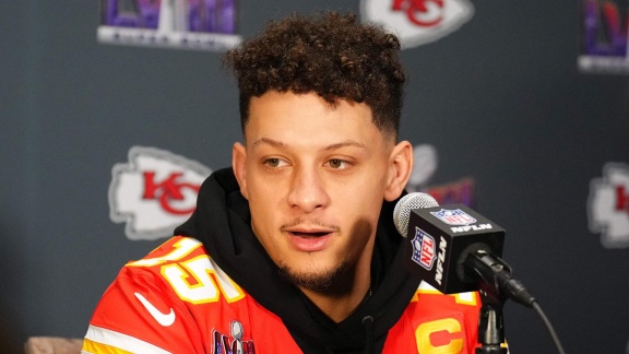 Sportschau - Chiefs-quarterback Mahomes - 'bin Noch Weit Von Tom Entfernt'