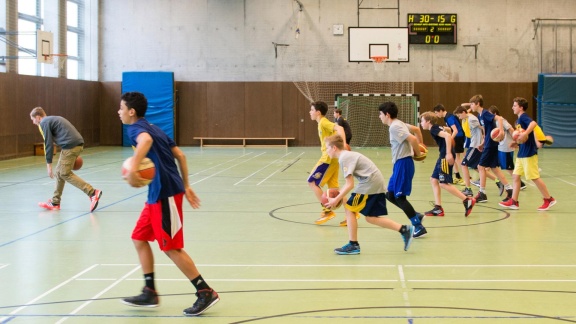 Mittagsmagazin - Basketball-boom In Deutschland