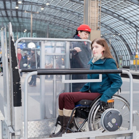 Mobilität: Wie barrierefrei sind Bahn, Bus und Bordsteine?