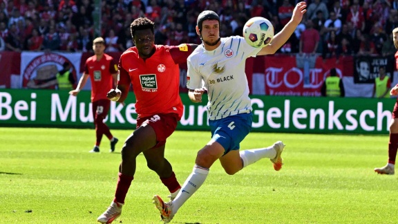 Sportschau Bundesliga - Kaiserslautern Schlägt Rostock Und Ist Vierter