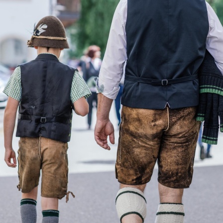 Die Lederhose - eine erfundene Tradition?