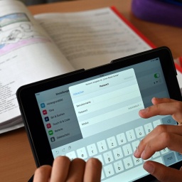 Digitalpakt Schule: Warum es mit Geld für Laptops nicht getan ist
