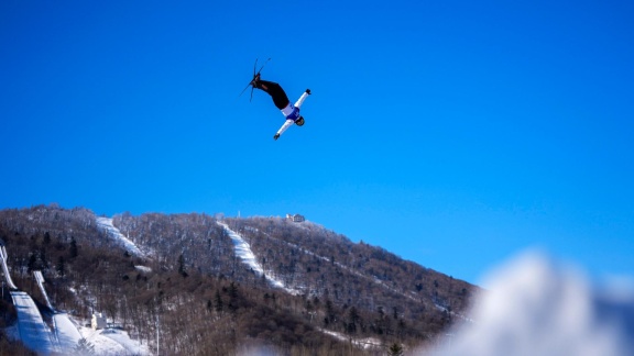 Sportschau Wintersport - Ski-freestyle - Aerials Der Frauen Und Männer In Beidahu