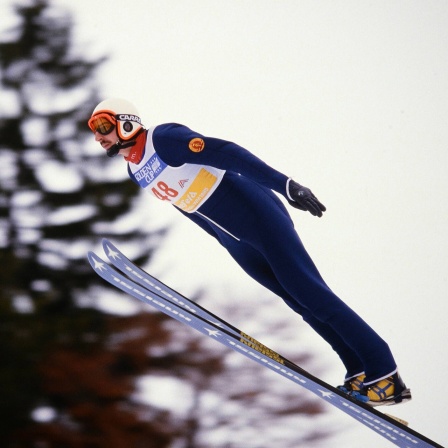 Manfred Deckert 1985 beim Skisprung