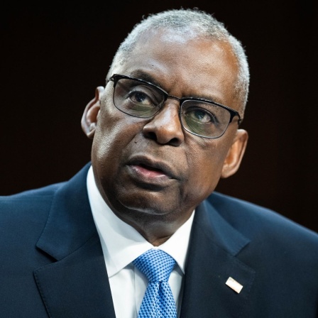 Ein Porträtbild von US-Verteidigungsminister Lloyd Austin.