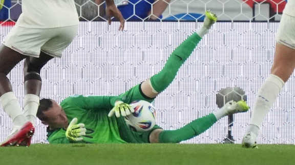 Coverbild Deutschland / Giulia Gwinn
