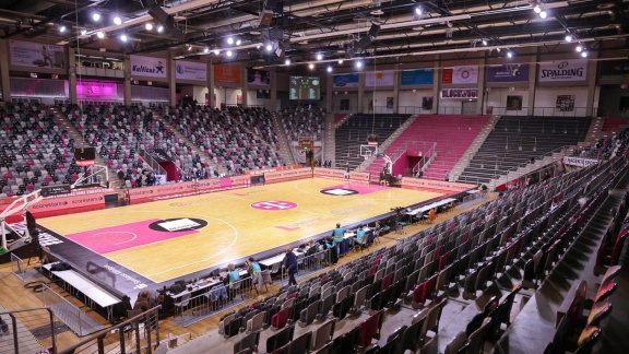 Tagesschau24 - Keine Fans Bei Bonns Basketball-spiel Gegen Israelischen Klub