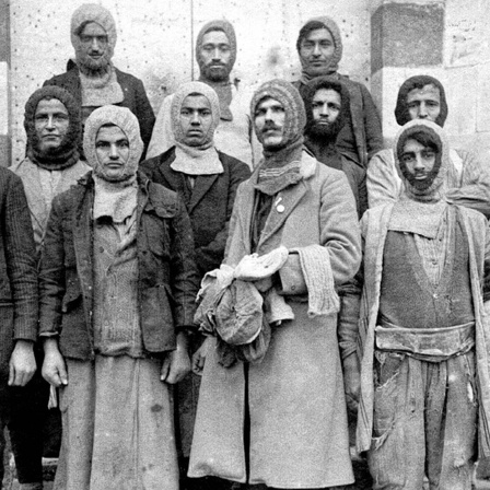 eine Gruppe von armenischen Männern (nach dem 1. Weltkrieg, Völkermord)