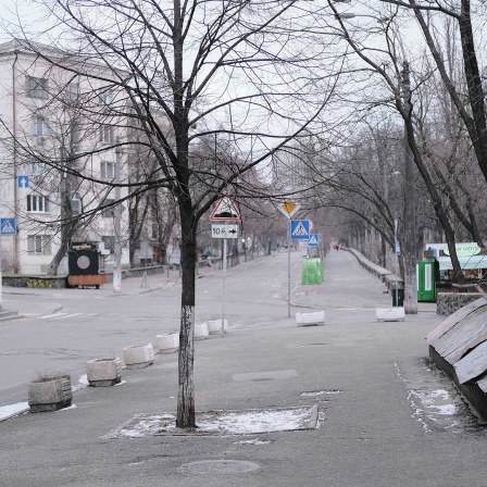 Straße in Kiew während des Krieges; © Yevgenia Belorusets