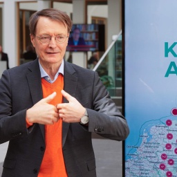 Karl Lauterbach (SPD), Bundesminister für Gesundheit, stellt den Bundes-Klinik-Atlas vor