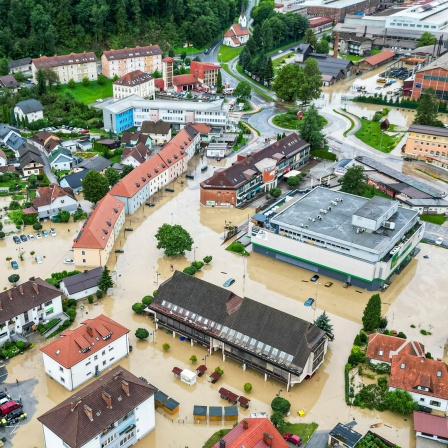 Blick auf ein überschwemmtes Gebiet in Ravne na Koroskem, rund 60 Kilometer nordöstlich von Ljubljana.