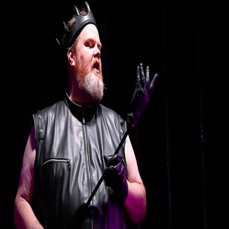 Jens Koch als Edward in "Edward II. Die Liebe bin ich"
