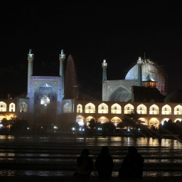 Blick auf den Naqsh-e Jahan Platz in der iranischen Stadt Isfahan.