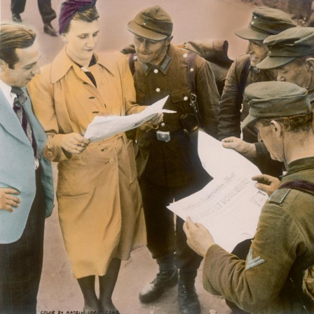 "Biete Violine, suche Heizplatte" - Kleinanzeigen in den ersten "Süddeutschen Zeitungen" 1945