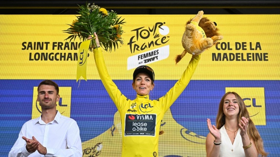 Sportschau Tour De France - 8. Etappe - Die Siegerehrung