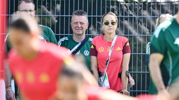Coverbild Deutschland / Giulia Gwinn