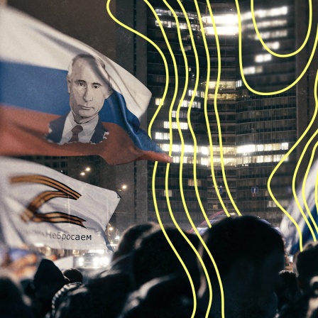 Collage mit Bildern von russischen Fahnen in Moskau.