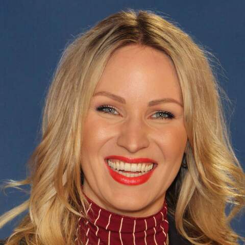 Talk mit Thees · Evelyn Weigert Influencerin. Direkt, unangepasst