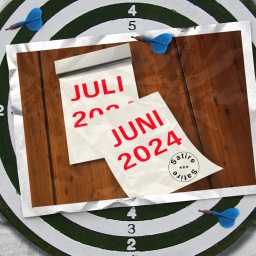 Ein Bild zeigt einen Abriss-Kalender, von dem das Monatsblatt Juni abfällt. Darunter wird Juni 2024 sichtbar. 